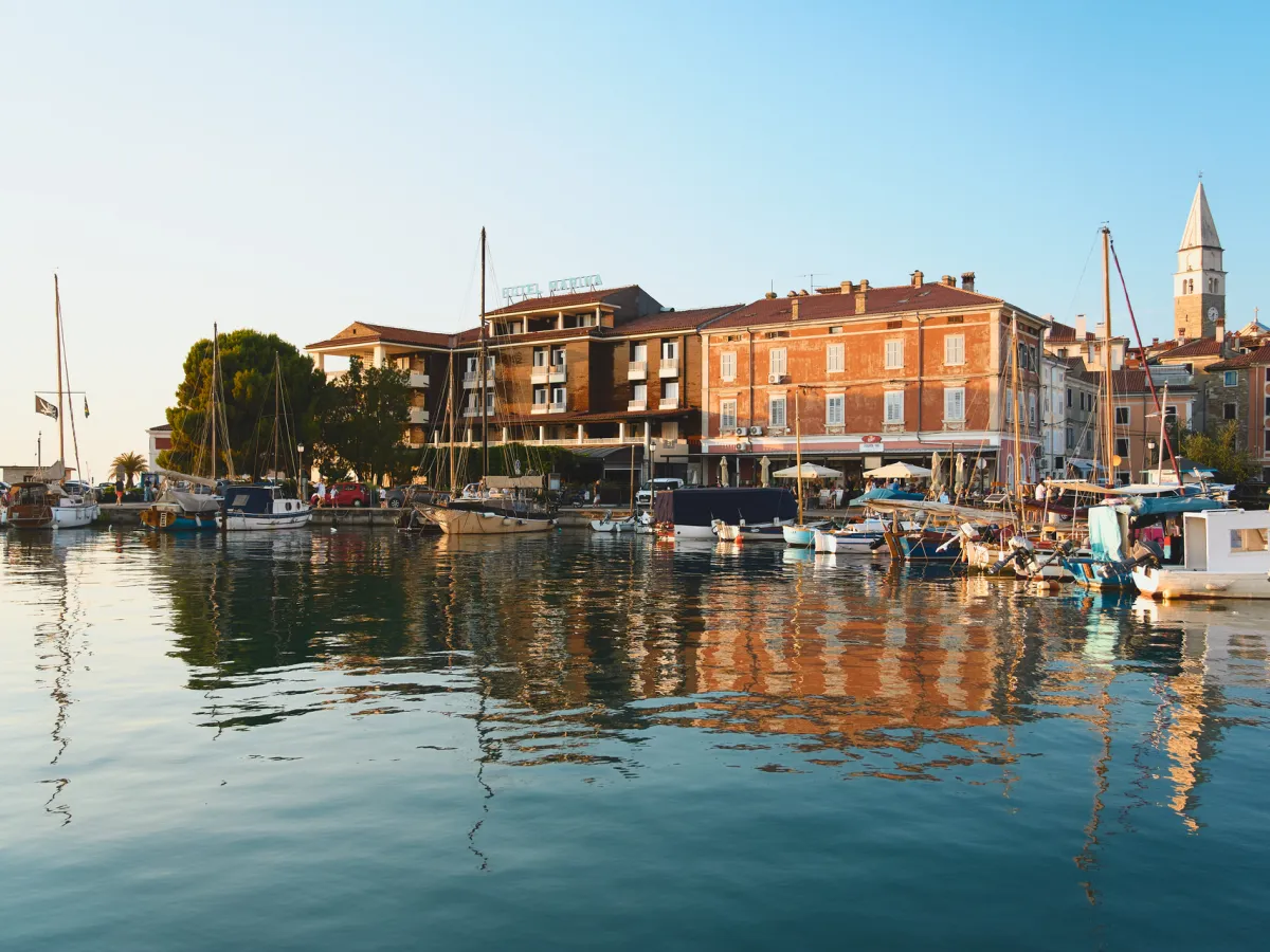 hotel marina izola