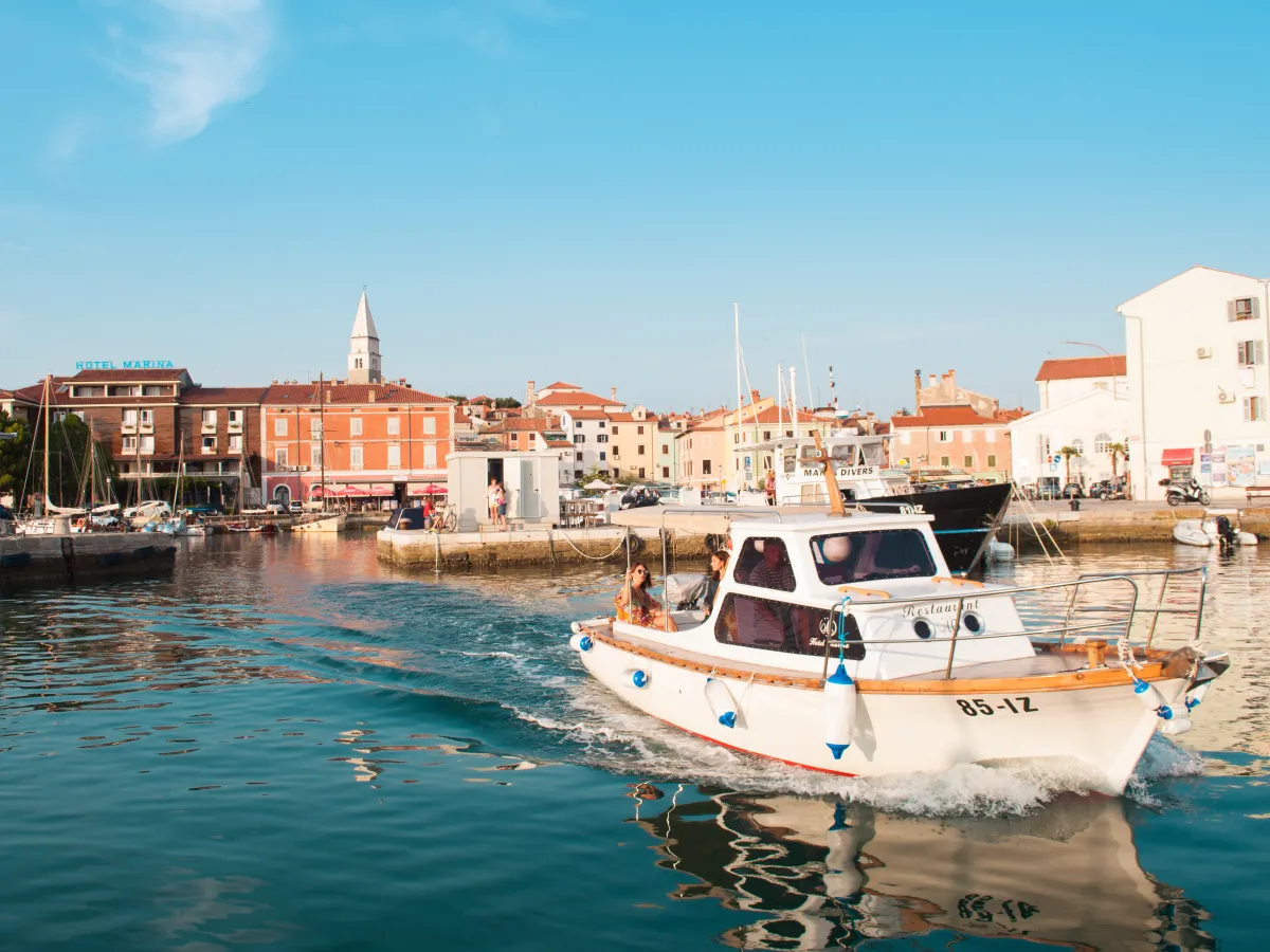Hotel Marina - Discover